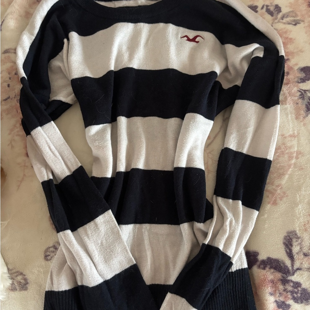 Hollister Black and White Striped Sweater